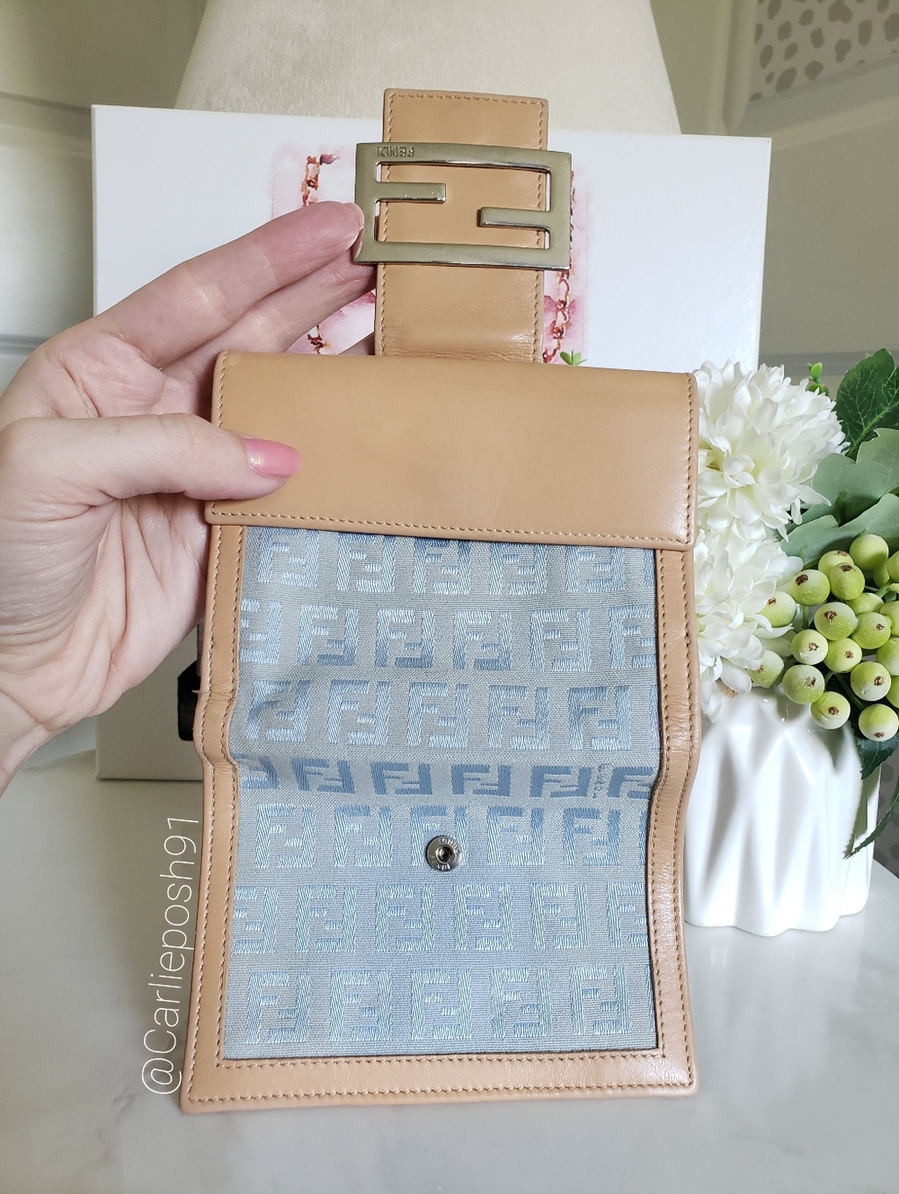 Authentic Pre-owned Fendi Zucchino FF Light Blue Compact Wallet - Picture 9 of 16